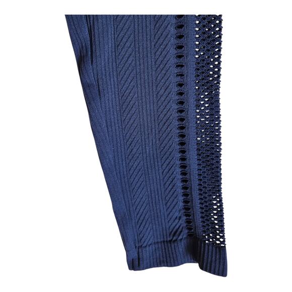 ATHLETA Women L Oxygen Mesh Performance Top Navy Activewear Seamless FITTED 32" - Picture 5 of 7